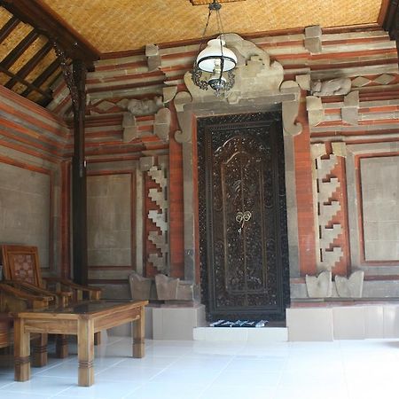 Nugraha Guesthouse 1 Ubud  Ngoại thất bức ảnh