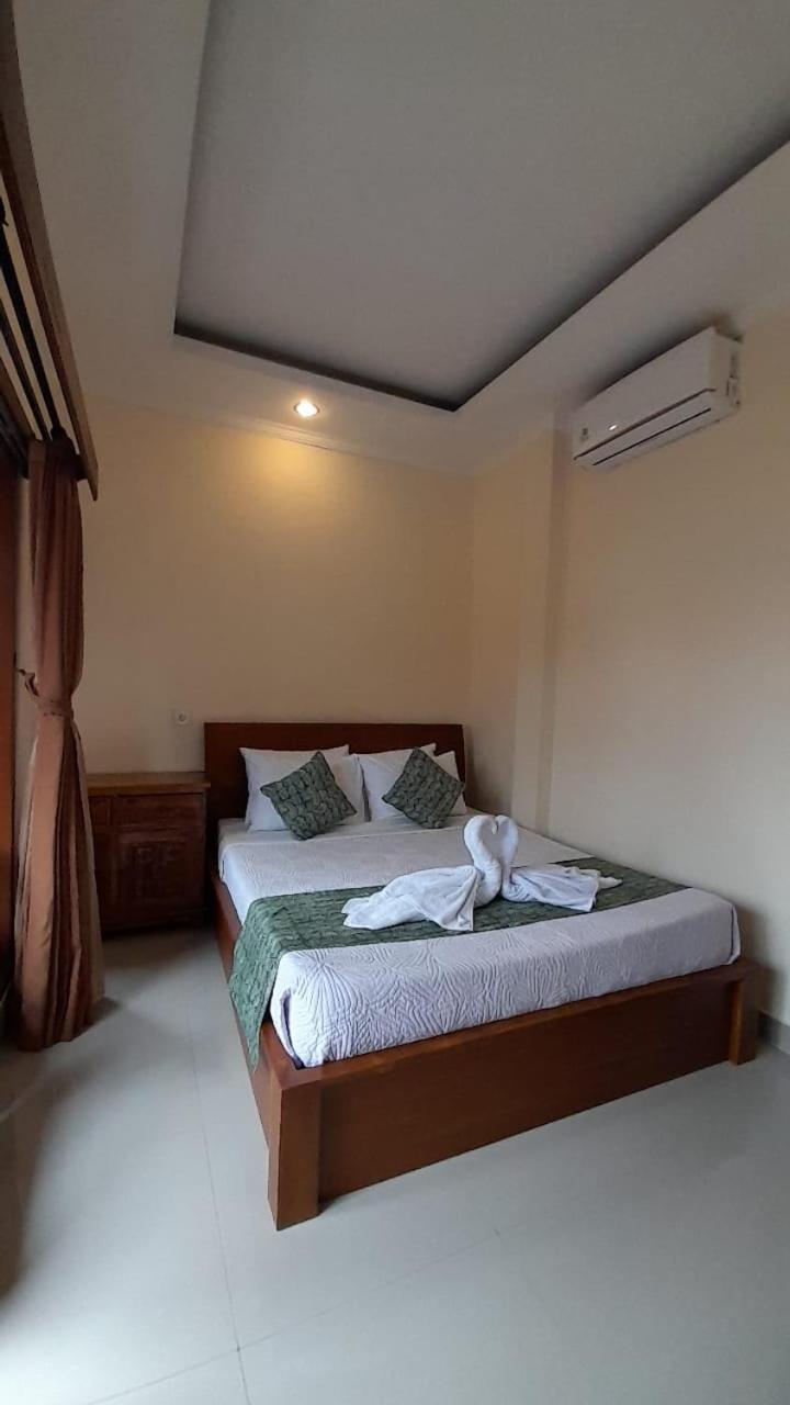 Nugraha Guesthouse 1 Ubud  Ngoại thất bức ảnh